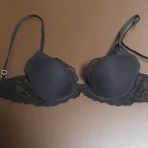 Natori Feathers Lace Plunge T shirt bra